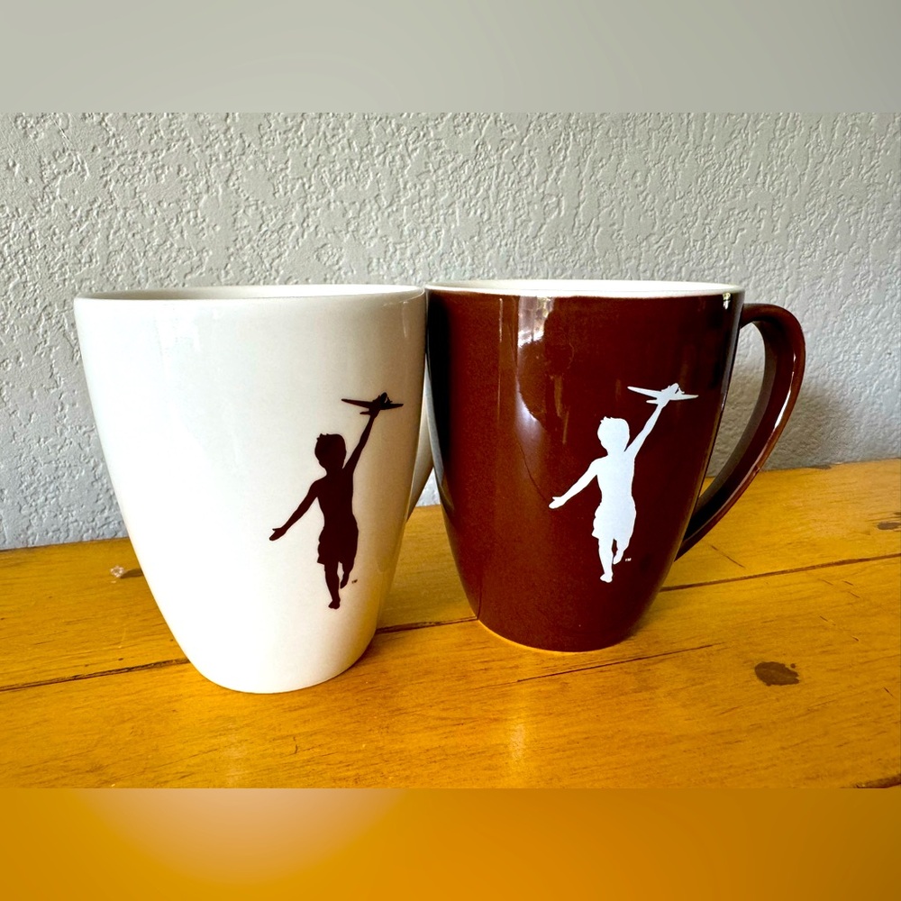 NWOT Seattle Storyville Coffee Mug Set
